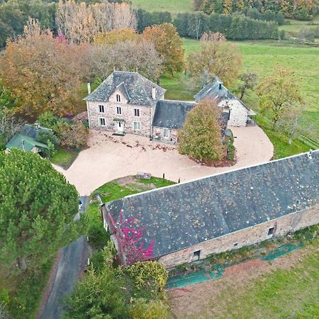 Domaine De La Clauzade Bed & Breakfast Saint-Germain-les-Vergnes ภายนอก รูปภาพ