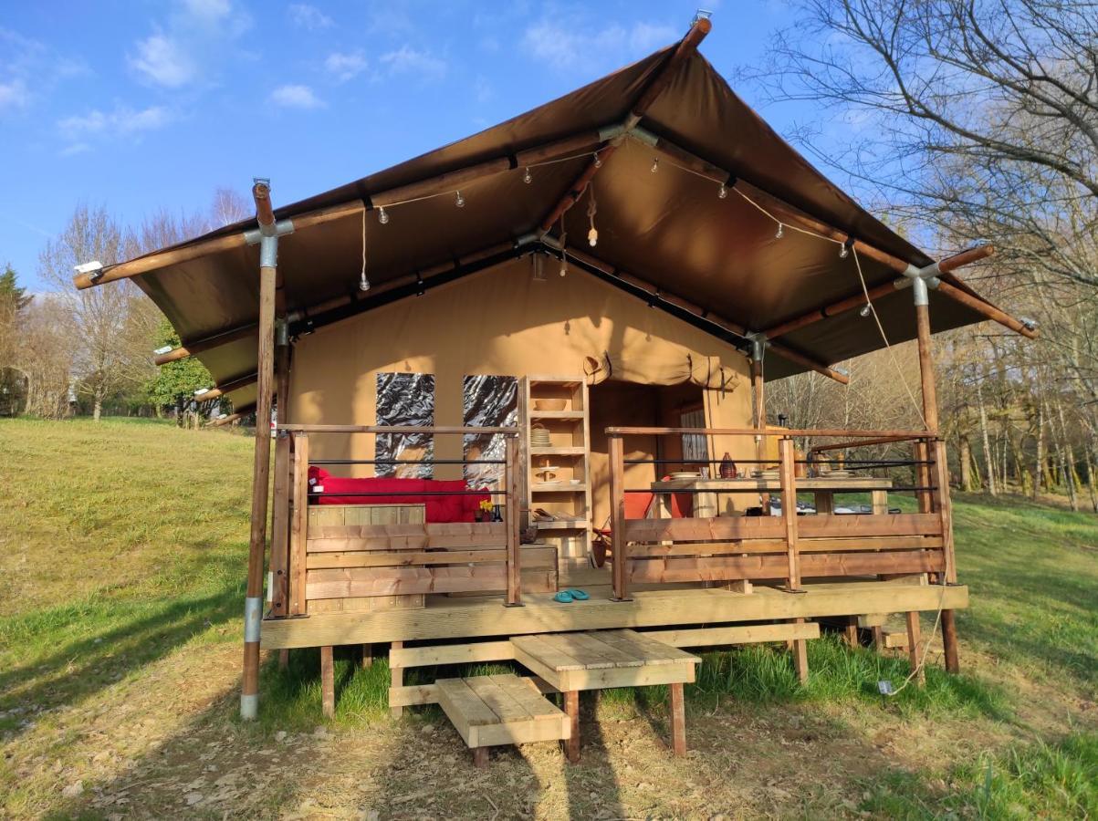 Domaine De La Clauzade Bed & Breakfast Saint-Germain-les-Vergnes ภายนอก รูปภาพ