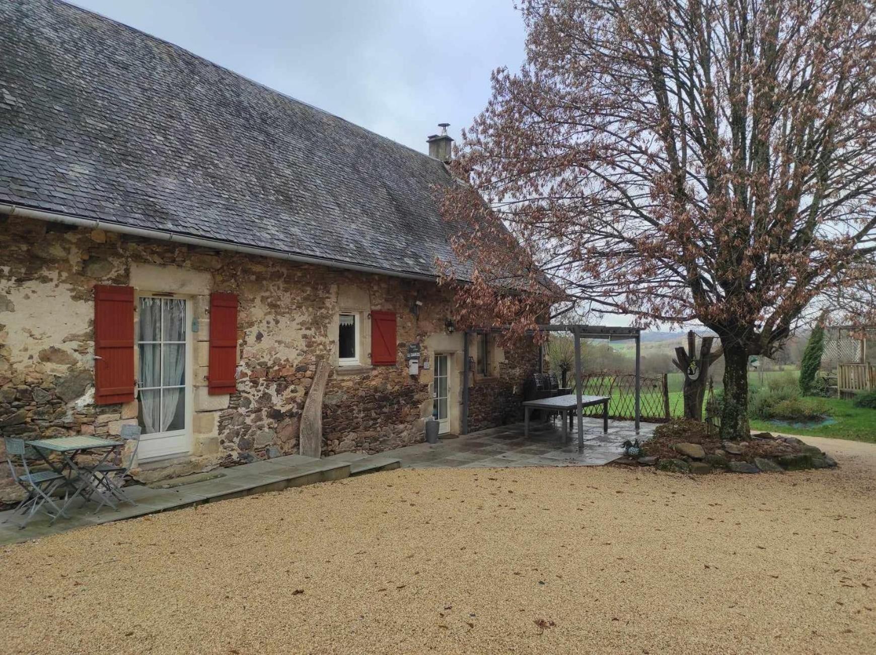 Domaine De La Clauzade Bed & Breakfast Saint-Germain-les-Vergnes ภายนอก รูปภาพ