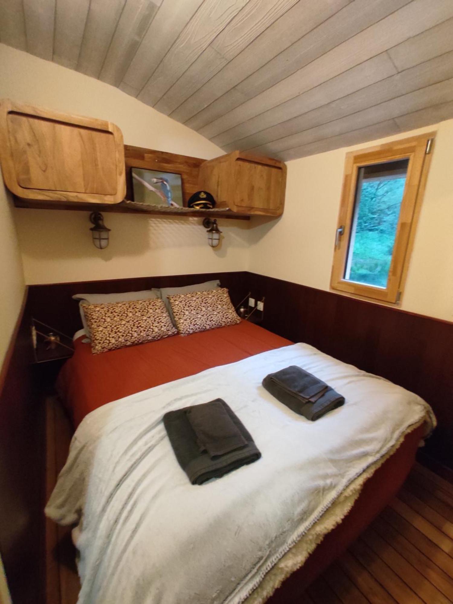 Domaine De La Clauzade Bed & Breakfast Saint-Germain-les-Vergnes ภายนอก รูปภาพ